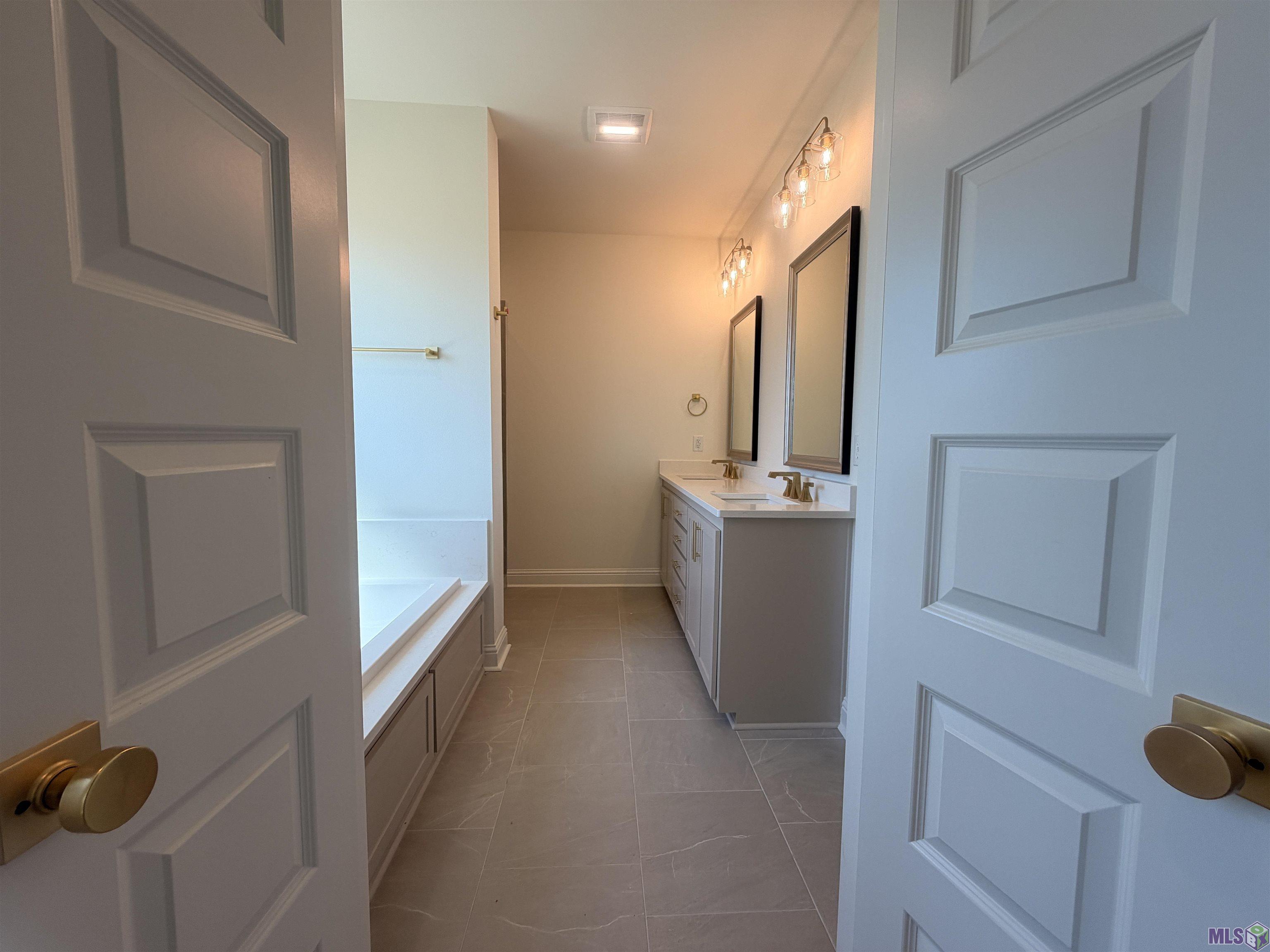 21457 Blue Fin Drive Springfield, LA 70462 - Photo 12 of 57