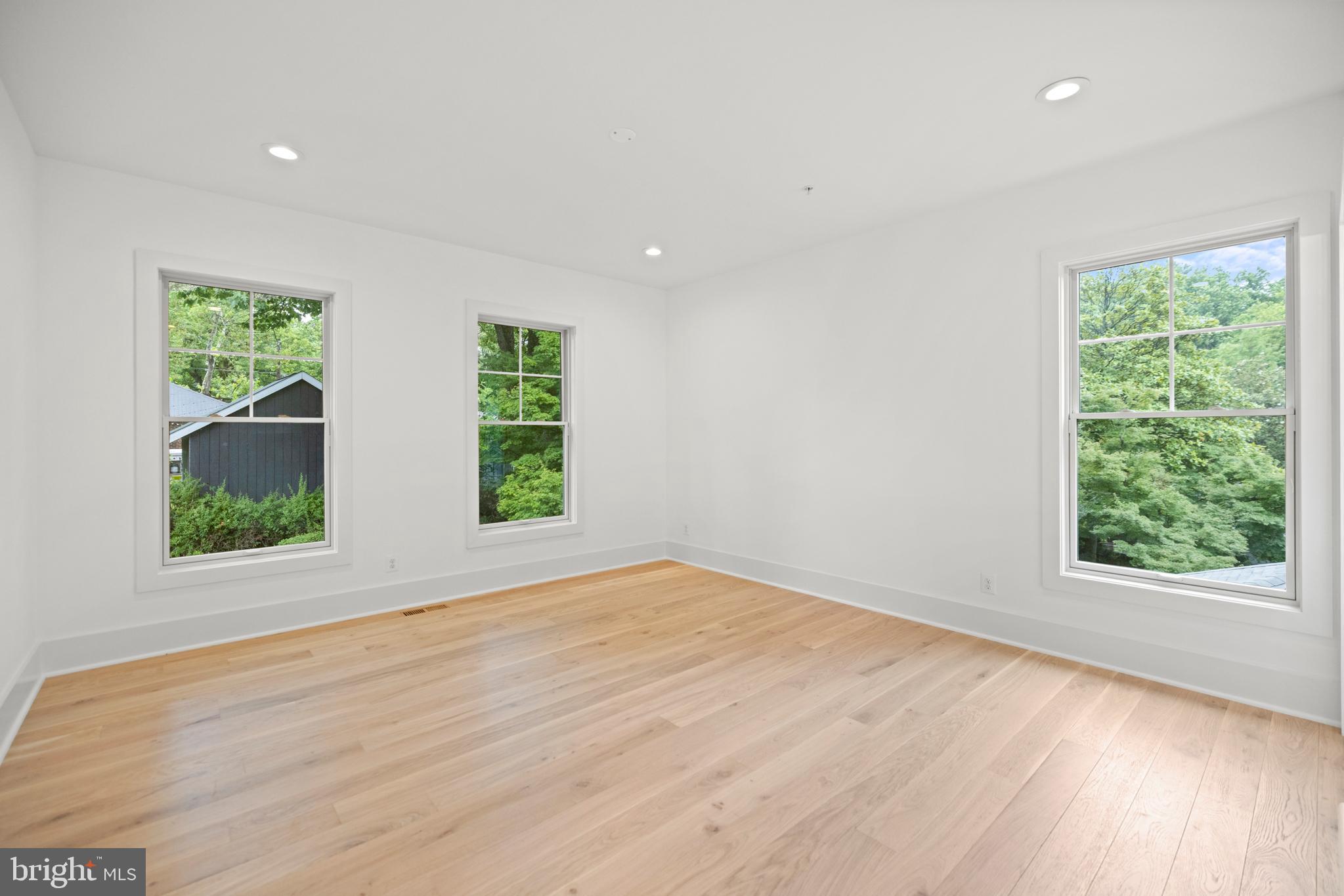 8609 Woodbrook Lane Chevy Chase, MD 20815 - Photo 39 of 49