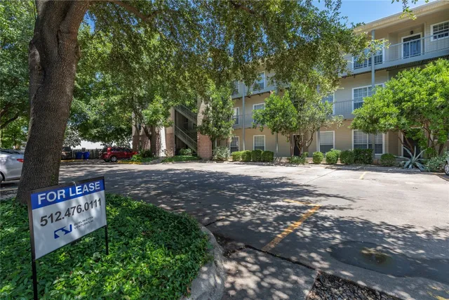 $1,850 | 2204 San Gabriel Street, Unit 104, Austin, TX 78705