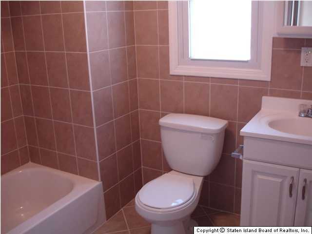 319 Harbor Road Staten Island, NY 10303 - Photo 6 of 8 Additional Photo