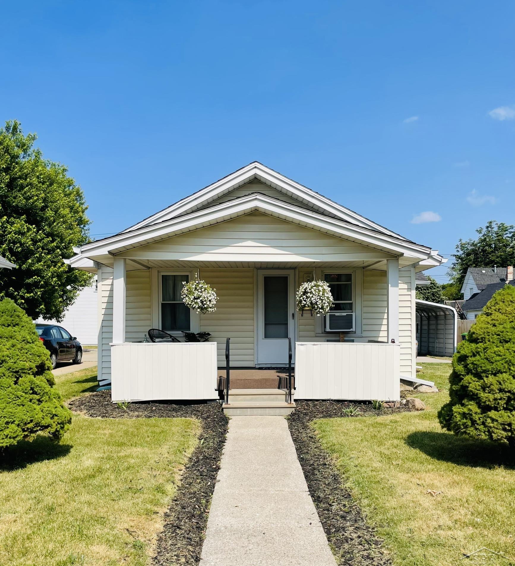 1507 Wilson Street Bay City, MI 48708 - Photo 1 of 16