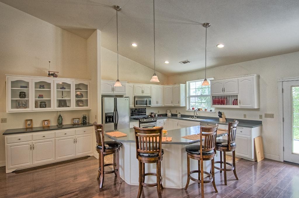 3265 Rupert Road Anderson, CA 96007 - Photo 15 of 72 Kitchen
