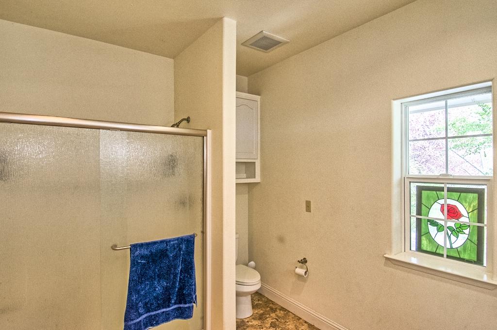 3265 Rupert Road Anderson, CA 96007 - Photo 29 of 72 Master Bath #2
