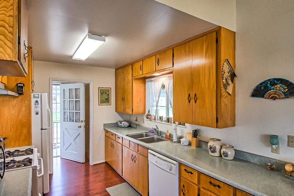 3265 Rupert Road Anderson, CA 96007 - Photo 50 of 72 Kitchen