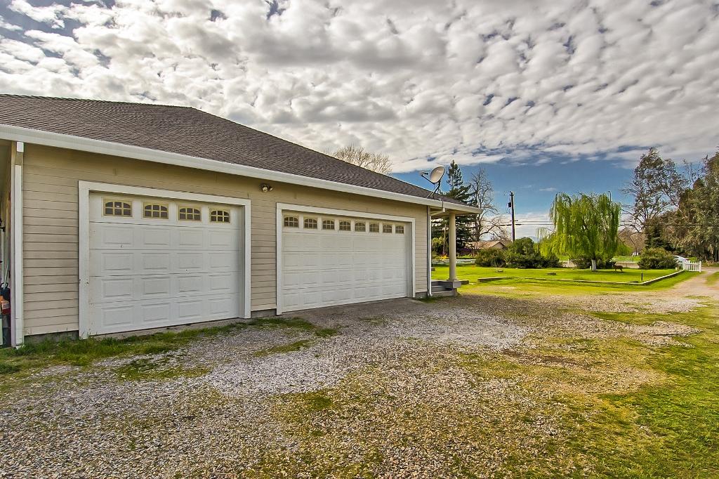 3265 Rupert Road Anderson, CA 96007 - Photo 71 of 72 Garage