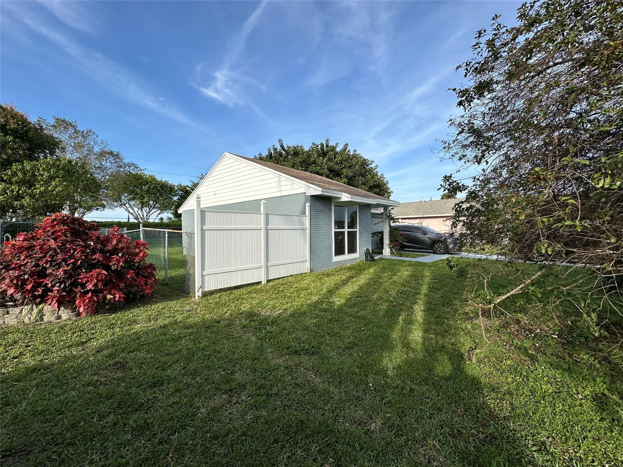 8395 Garden Gate Place Boca Raton, FL 33433 - Photo 19 of 31 Photo 19
