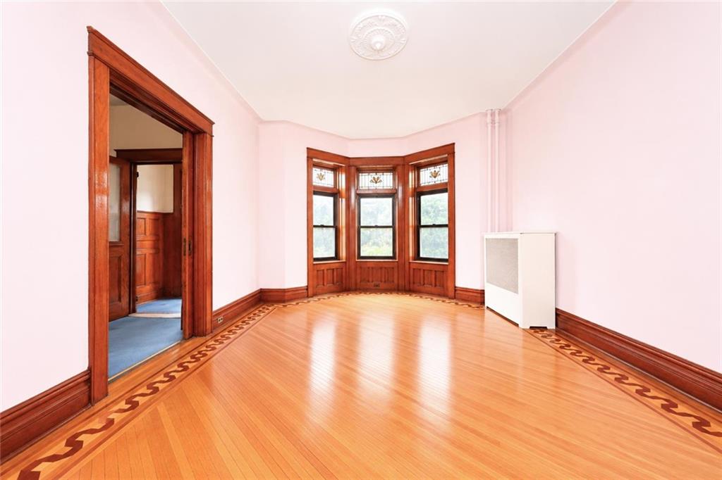 571 Bay Ridge Parkway Brooklyn, NY 11209 - Photo 6 of 31