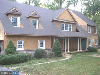 7 Forest Road Wayne, PA 19087 - Photo 2 of 6