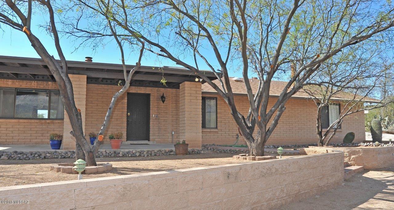 4701 North Bear Canyon Road Tucson, AZ 85749 - Photo 4 of 38