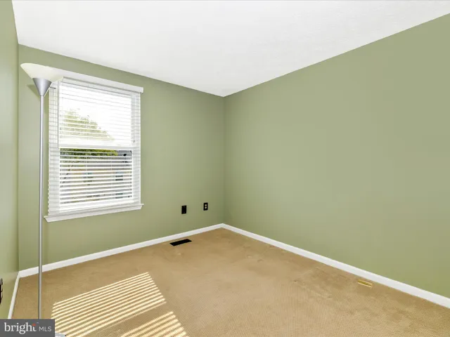 $450,000 | 525 Philmont Drive, Gaithersburg, MD 20878