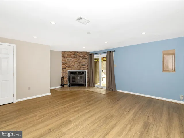 $450,000 | 525 Philmont Drive, Gaithersburg, MD 20878