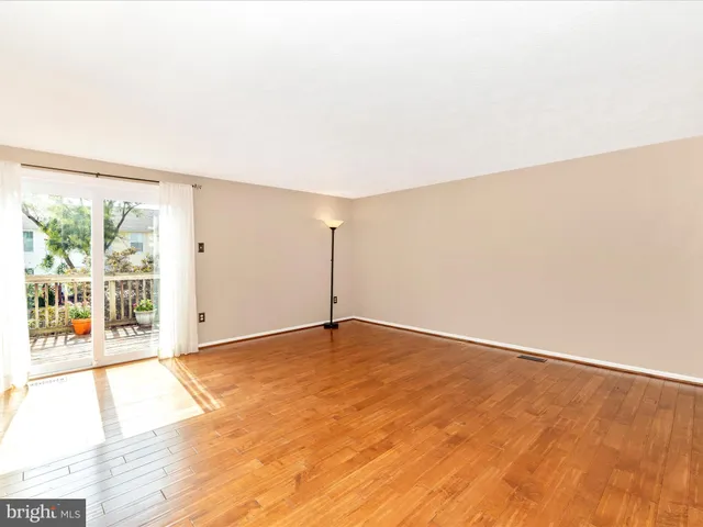 $450,000 | 525 Philmont Drive, Gaithersburg, MD 20878