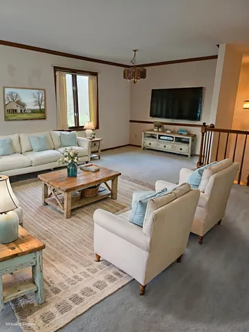 $354,000 | 1555 West Golf Drive, Platteville, WI 53818