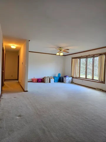 $354,000 | 1555 West Golf Drive, Platteville, WI 53818