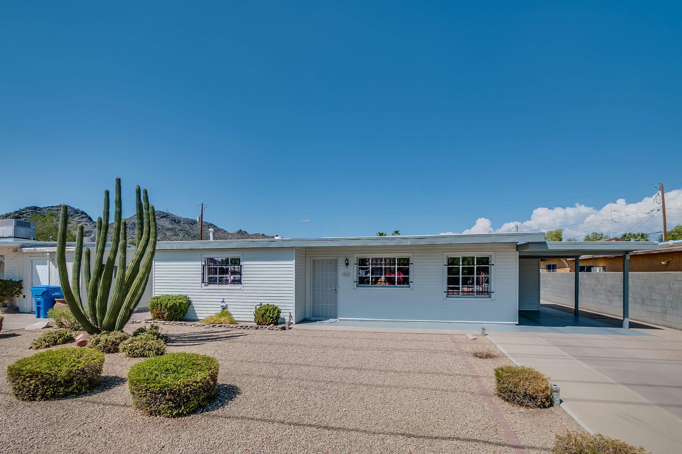 824 East Mountain View Road Phoenix, AZ 85020 - Photo 1 of 32 Mountain-01