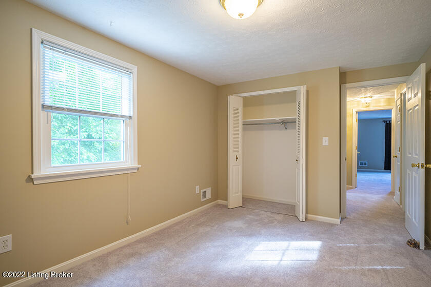 3016 Lexham Road Louisville, KY 40220 - Photo 39 of 44 41
