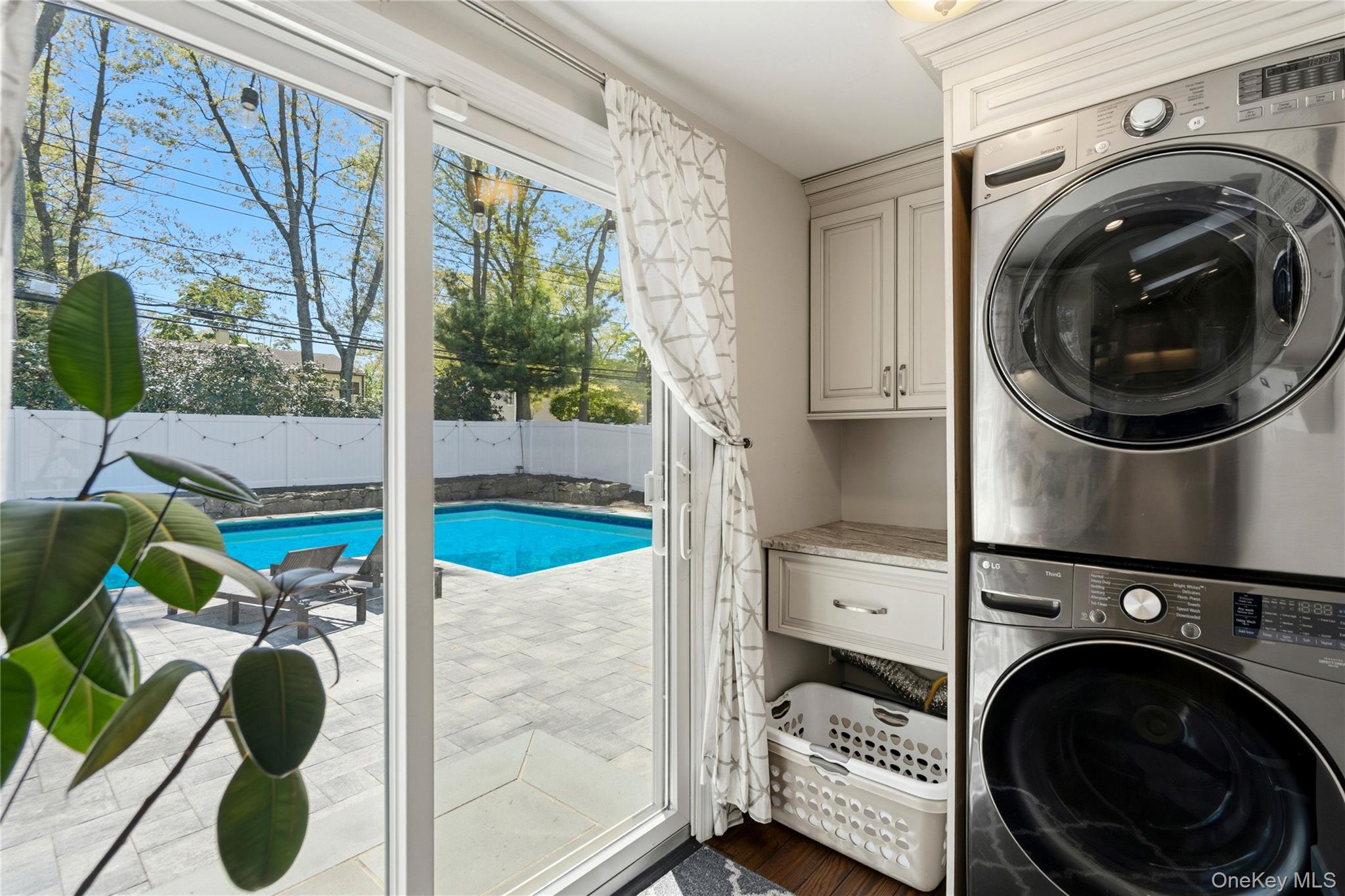 50 Abbot Road Smithtown, NY 11787 - Photo 16 of 50