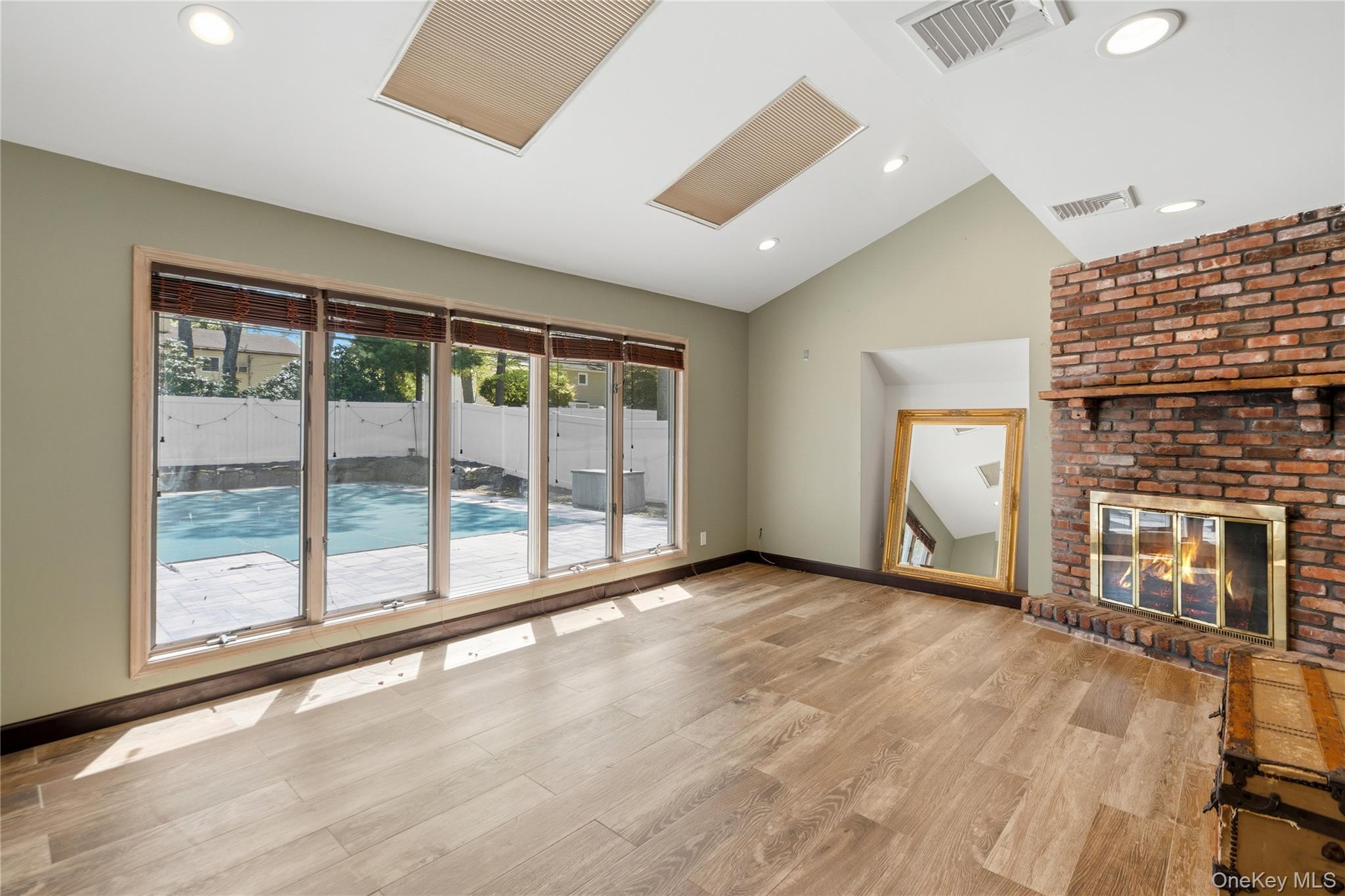 50 Abbot Road Smithtown, NY 11787 - Photo 18 of 50