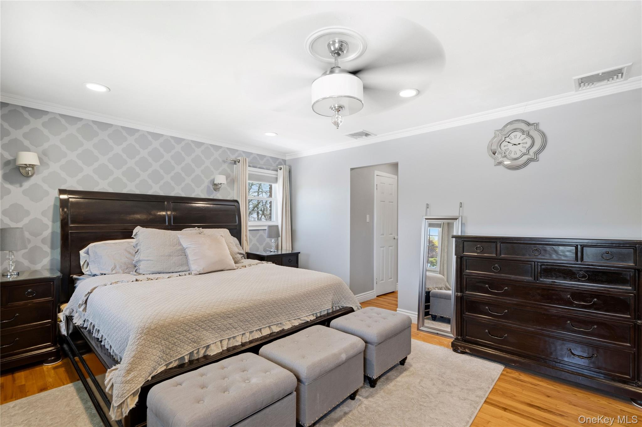 50 Abbot Road Smithtown, NY 11787 - Photo 24 of 50