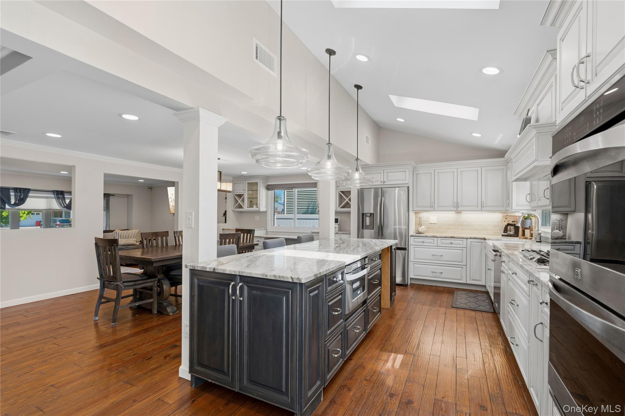 50 Abbot Road Smithtown, NY 11787 - Photo 10 of 50