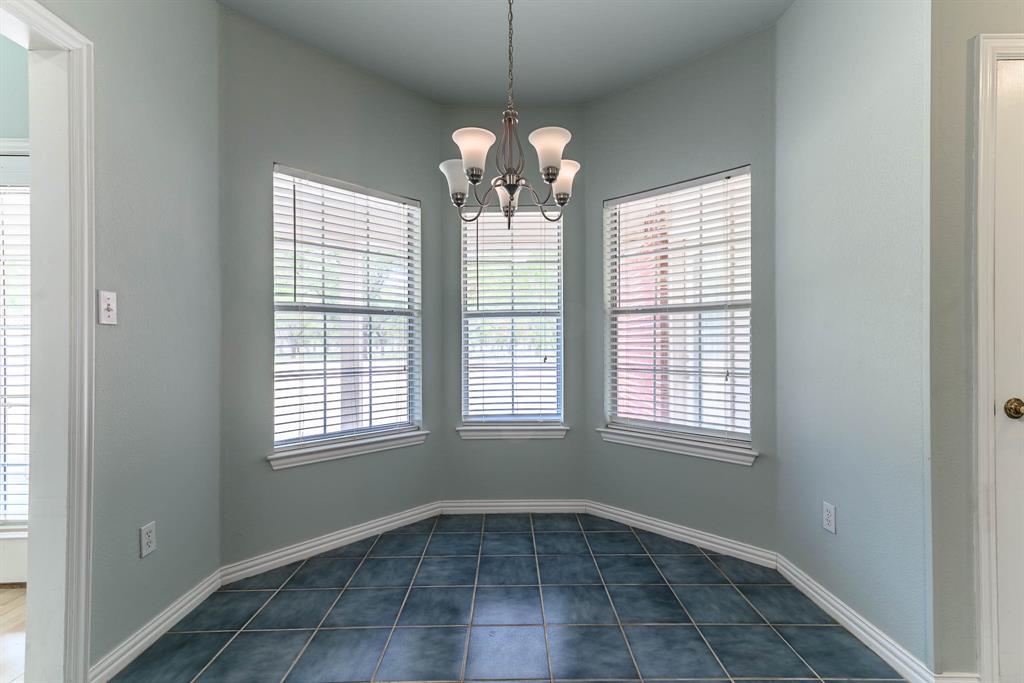 9009 Ravenswood Road Granbury, TX 76049 - Photo 9 of 27 Gallery Image 9