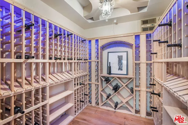 $5,950,000 | 2468 Coldwater Canyon Drive, Beverly Hills, CA 90210