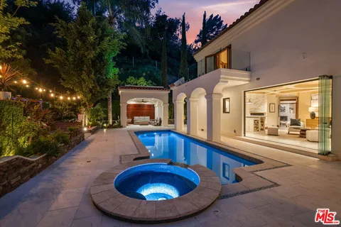 $5,950,000 | 2468 Coldwater Canyon Drive, Beverly Hills, CA 90210