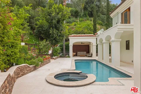 $5,950,000 | 2468 Coldwater Canyon Drive, Beverly Hills, CA 90210