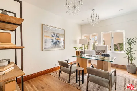 $5,950,000 | 2468 Coldwater Canyon Drive, Beverly Hills, CA 90210