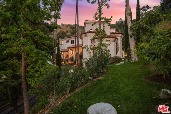 $5,950,000 | 2468 Coldwater Canyon Drive, Beverly Hills, CA 90210