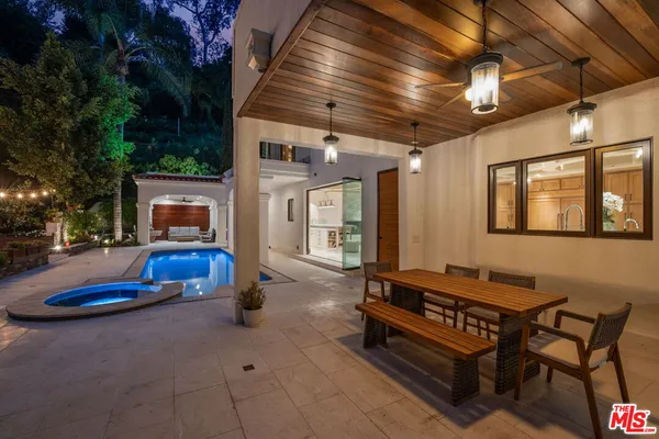 $5,950,000 | 2468 Coldwater Canyon Drive, Beverly Hills, CA 90210