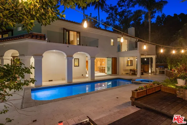 $5,950,000 | 2468 Coldwater Canyon Drive, Beverly Hills, CA 90210