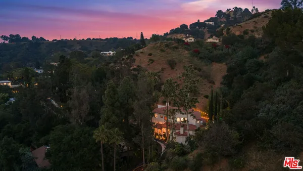 $5,950,000 | 2468 Coldwater Canyon Drive, Beverly Hills, CA 90210