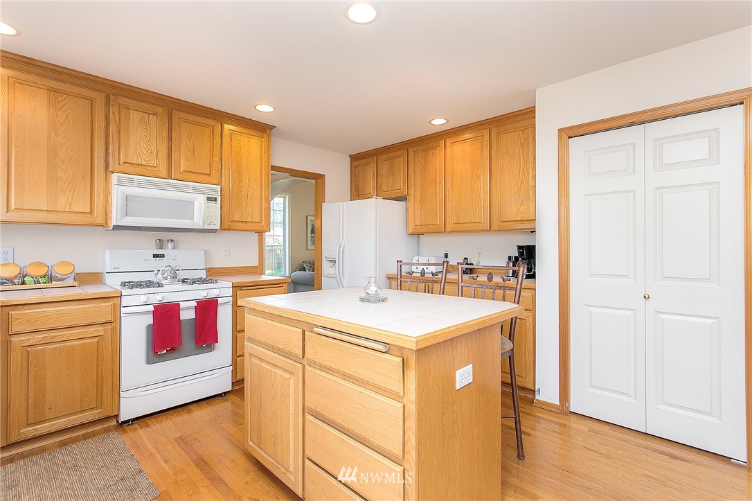 3309 191st Street Southeast Bothell, WA 98012 - Photo 12 of 25