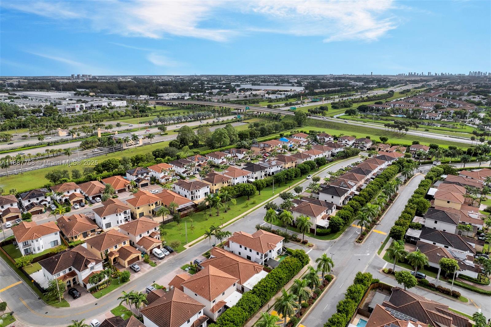 9770 Northwest 10th Street Miami, FL 33172 - Photo 11 of 63