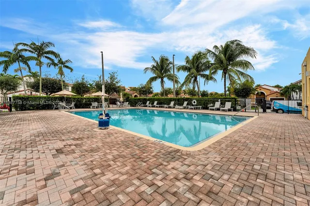 $880,000 | 9770 Northwest 10th Street, Miami, FL 33172