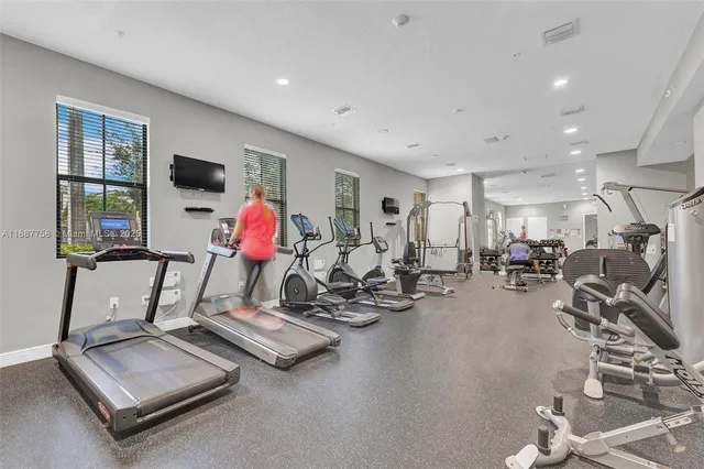 $880,000 | 9770 Northwest 10th Street, Miami, FL 33172