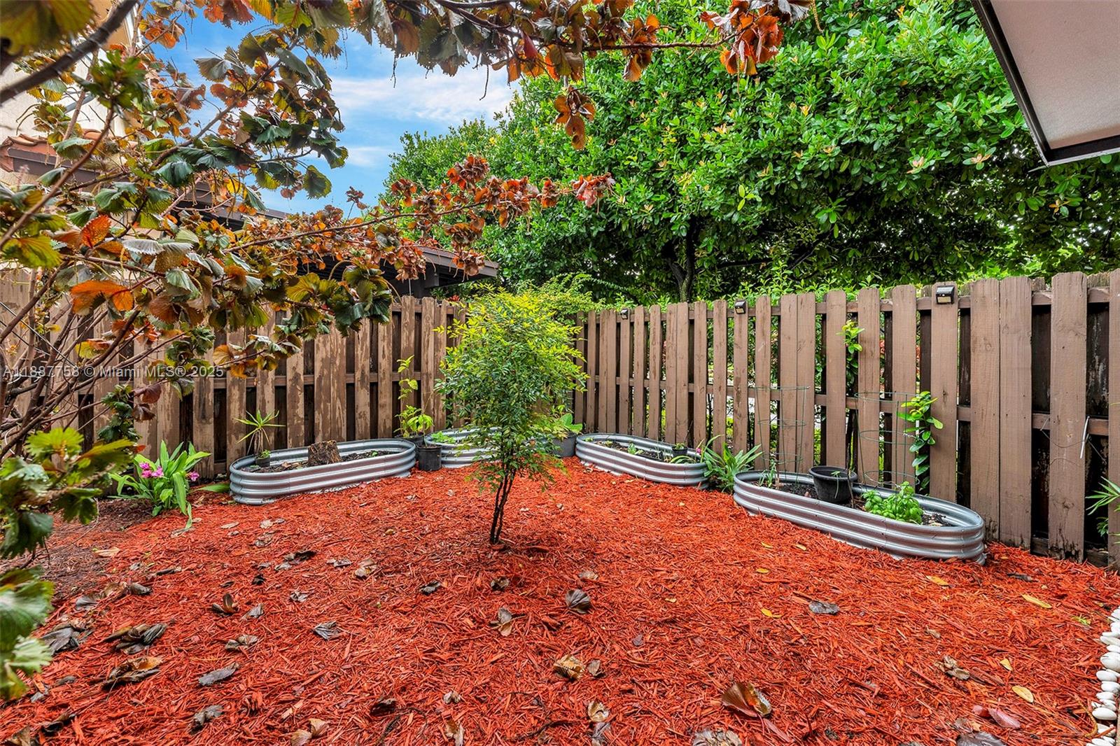 9770 Northwest 10th Street Miami, FL 33172 - Photo 29 of 63