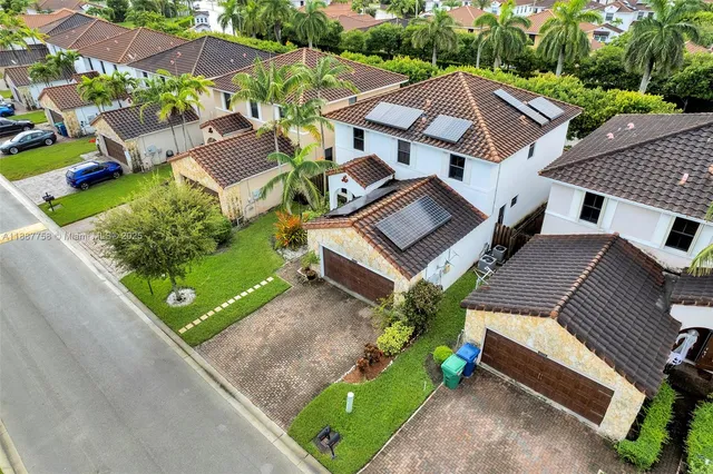 $880,000 | 9770 Northwest 10th Street, Miami, FL 33172