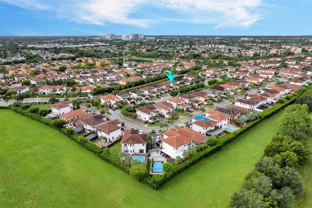 $880,000 | 9770 Northwest 10th Street, Miami, FL 33172