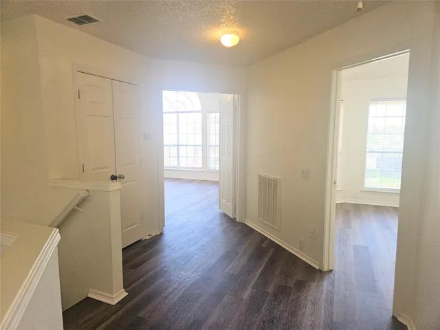 $2,000 | 885 Stafford Station Drive, Saginaw, TX 76131