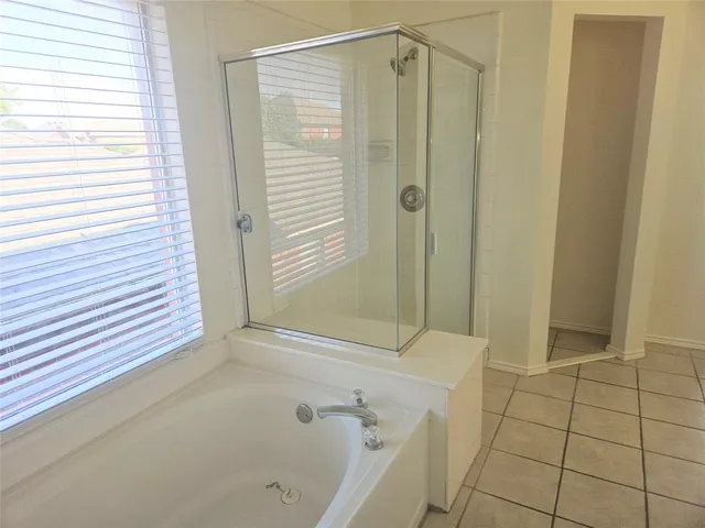 $2,000 | 885 Stafford Station Drive, Saginaw, TX 76131