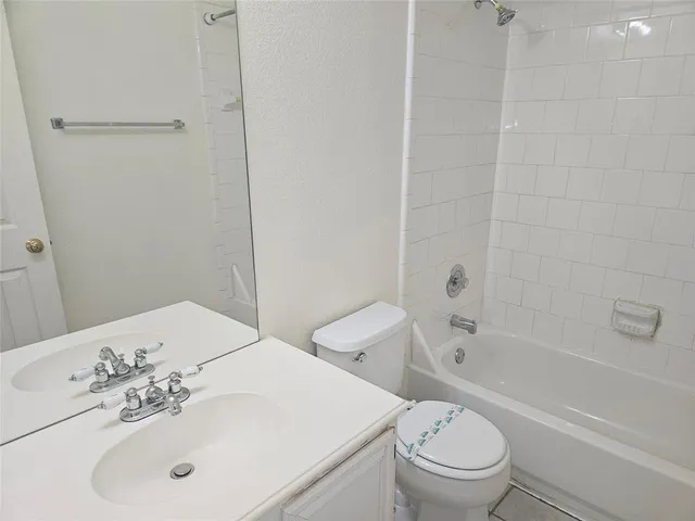 $2,000 | 885 Stafford Station Drive, Saginaw, TX 76131