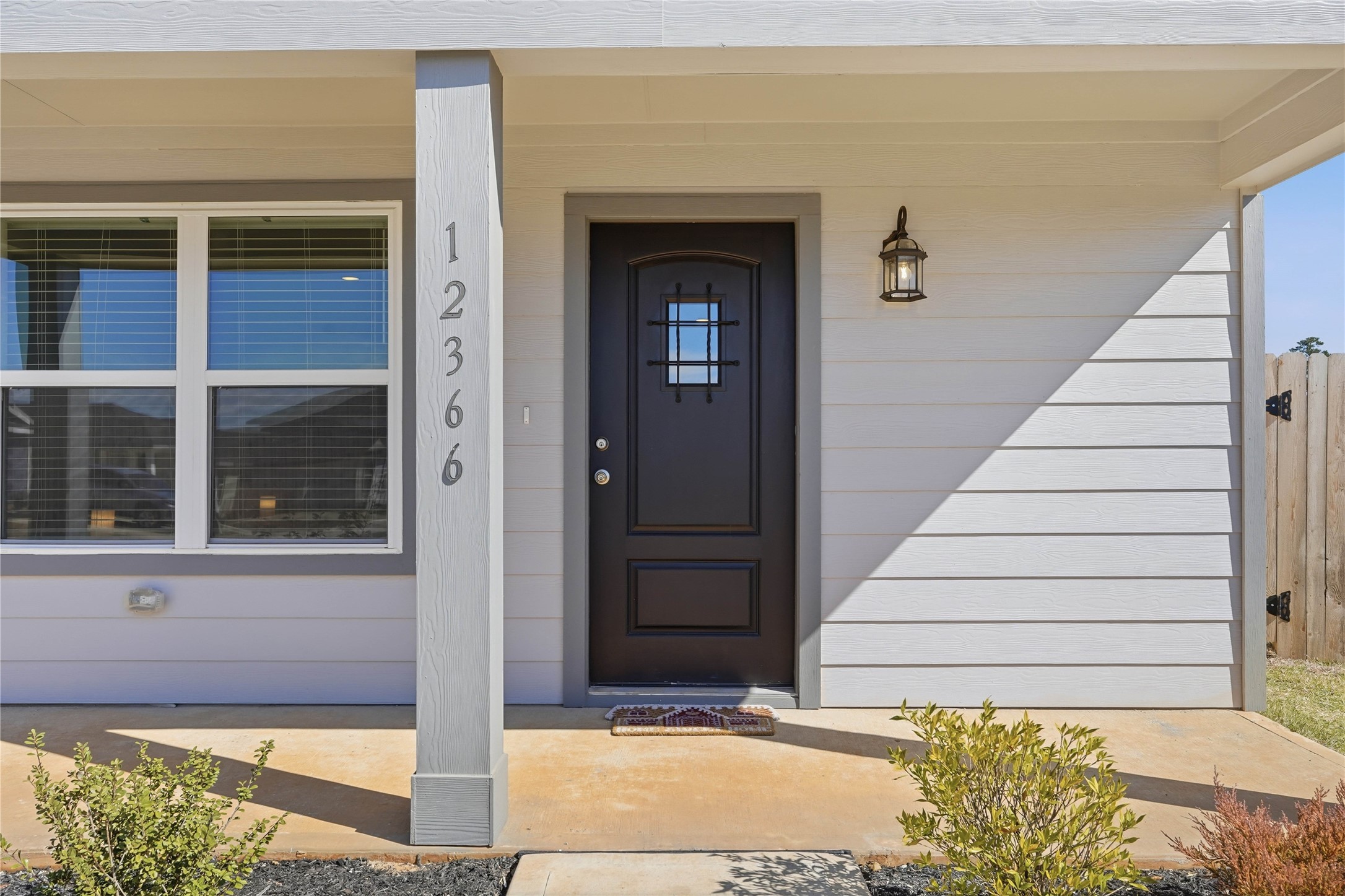 12366 Sword Point Court Willis, TX 77378 - Photo 2 of 21 Cute front porch