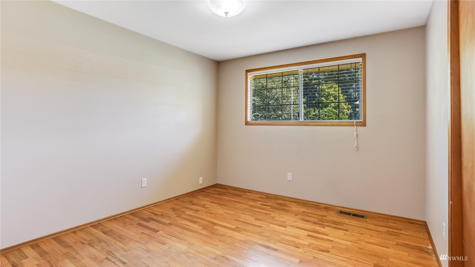 14219 140th Avenue Southeast Renton, WA 98059 - Photo 17 of 26 Gallery Image 17
