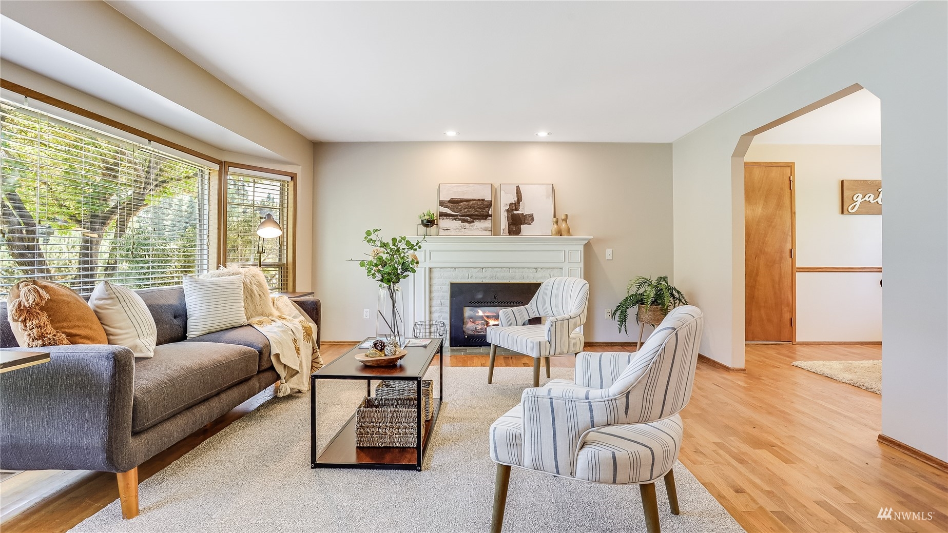 14219 140th Avenue Southeast Renton, WA 98059 - Photo 4 of 26 Gallery Image 4