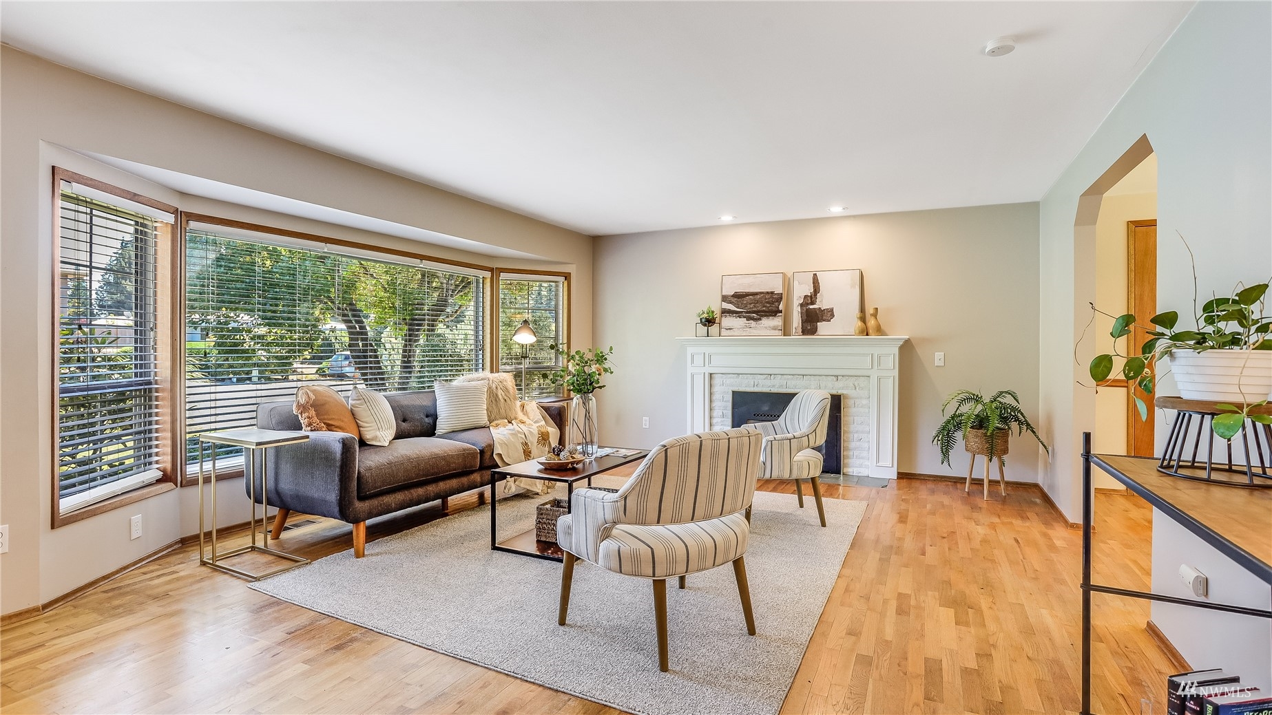 14219 140th Avenue Southeast Renton, WA 98059 - Photo 5 of 26 Gallery Image 5