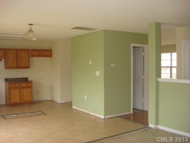 925 River Trail Road Lowell, NC 28098 - Photo 4 of 16 Gallery Image 4