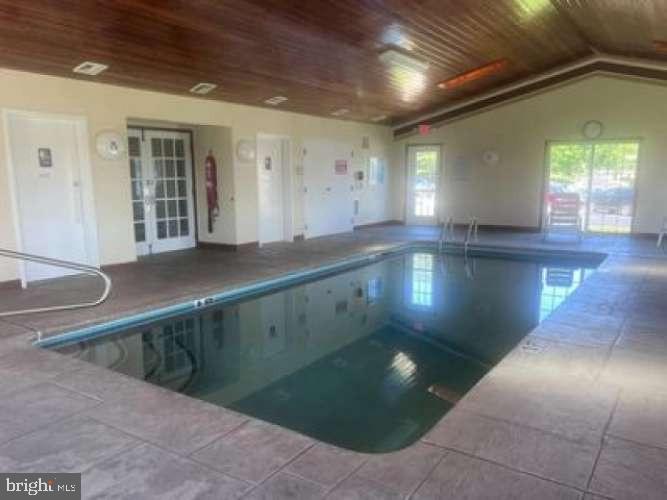 541 Brandon Road Norristown, PA 19403 - Photo 3 of 25
