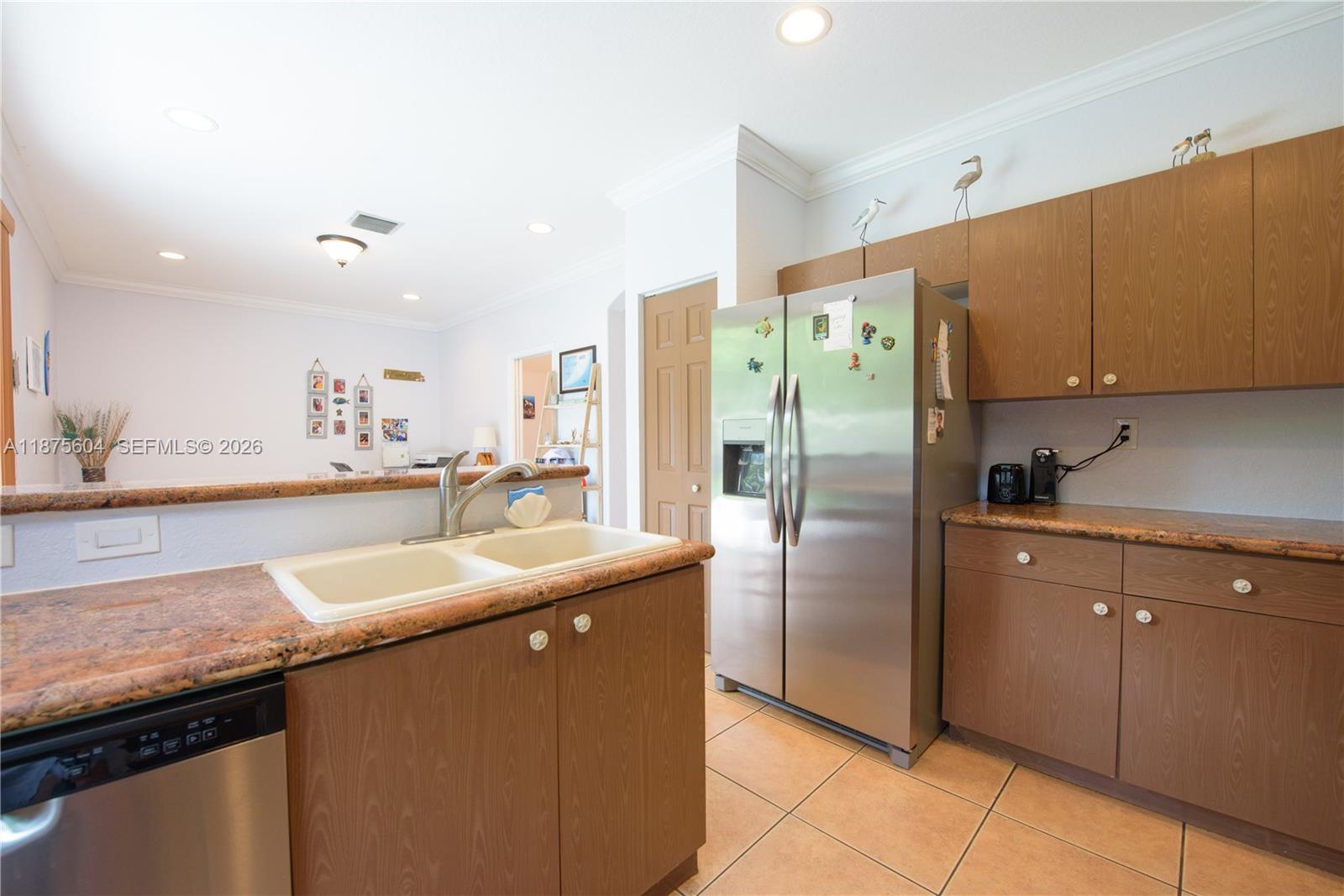 1316 Southeast 18th Terrace Homestead, FL 33035 - Photo 7 of 29